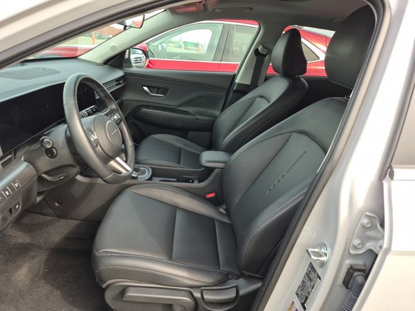2025 Hyundai KONA PREFERRED SEL Convenience