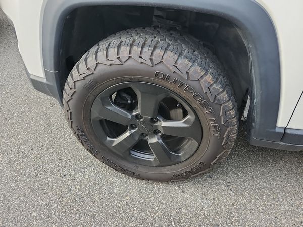 2017 Jeep COMPASS NORTH