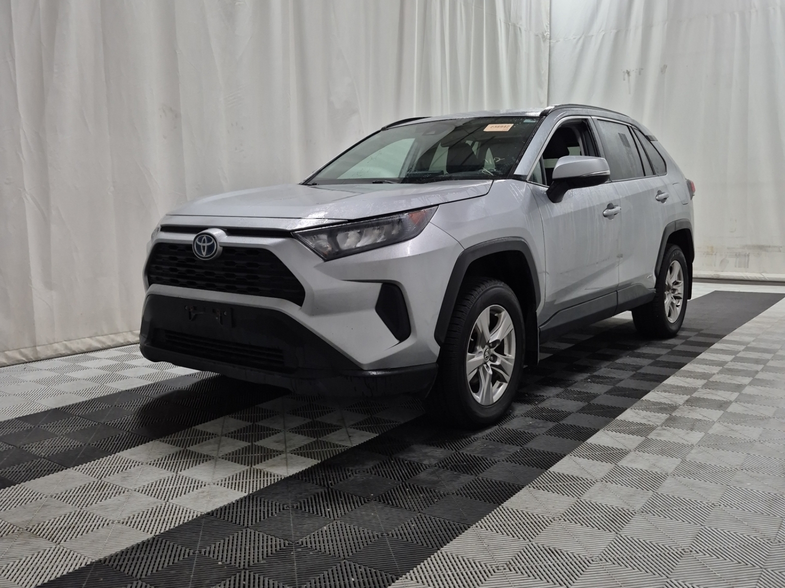 2022 Toyota Rav4 HYBRID LE XLE Premium