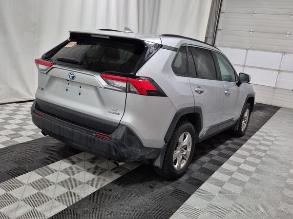 2022 Toyota Rav4 HYBRID LE XLE Premium