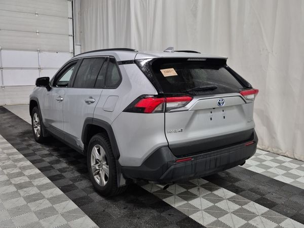 2022 Toyota Rav4 HYBRID LE XLE Premium