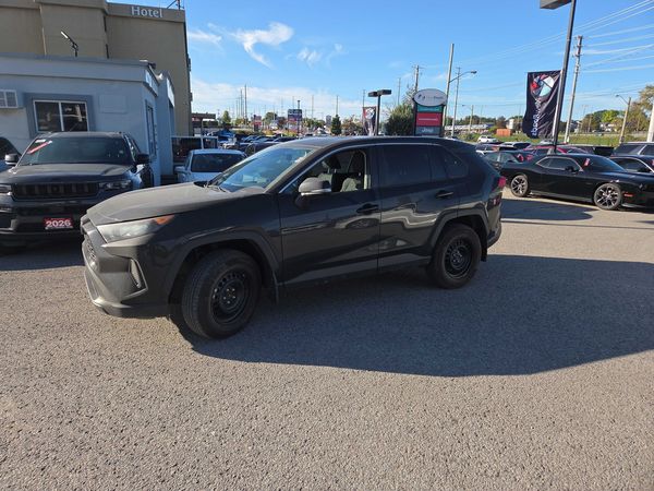 2023 Toyota RAV4 LE