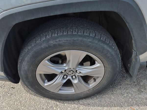 2021 Toyota Rav4 LE XLE Premium HV