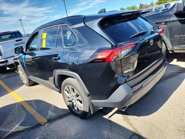 2024 Toyota Rav4 XLE