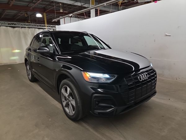 2023 Audi Q5 KOMFORT quattro Premium