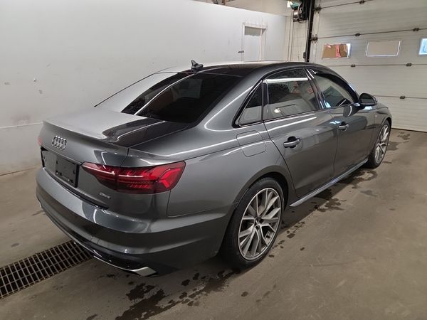 2020 Audi A4 SEDAN PROGRESSIV quattro Premium Plus