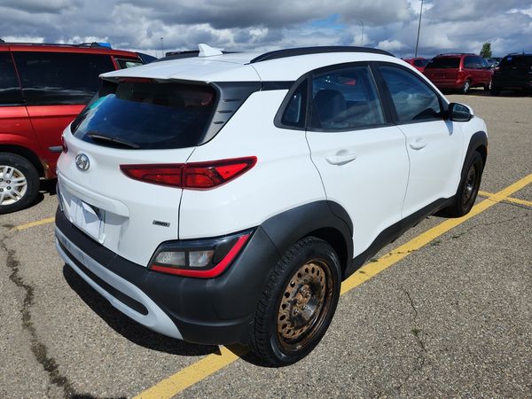 2022 Hyundai KONA ESSENTIAL SE Without FCA