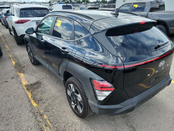 2024 Hyundai KONA PREFERRED SE