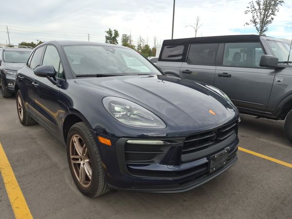 2023 Porsche MACAN T Macan / Macan T