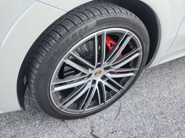 2023 Porsche Cayenne GTS