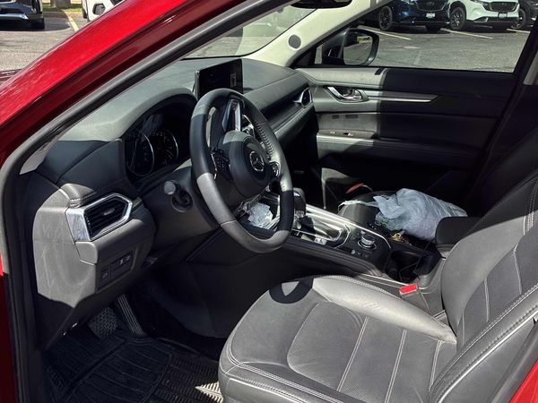 2024 Mazda CX-5 AWD Premium Package