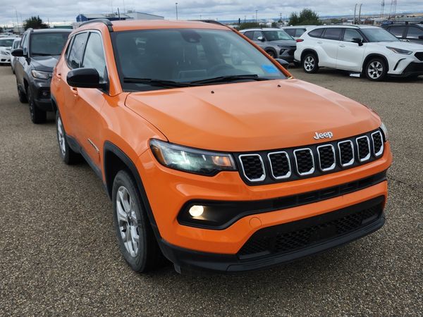2026 Jeep COMPASS NORTH Latitude/North