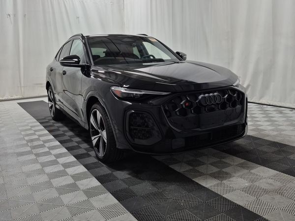 2025 Audi SQ5 Sportback TECHNIK quattro Prestige
