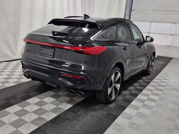 2025 Audi SQ5 Sportback TECHNIK quattro Prestige