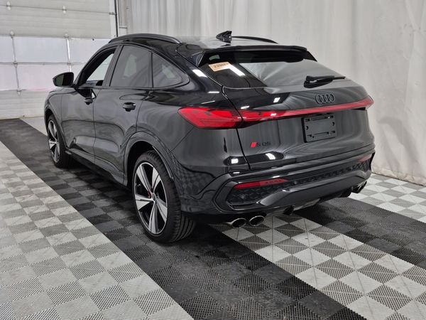 2025 Audi SQ5 Sportback TECHNIK quattro Prestige