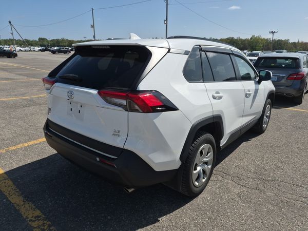 2020 Toyota Rav4 LE