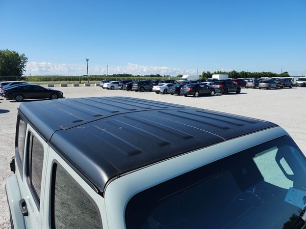 2024 Jeep Wrangler 4 Door 4x4 Sahara