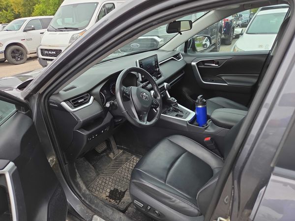 2019 Toyota RAV4 XLE XLE AWD