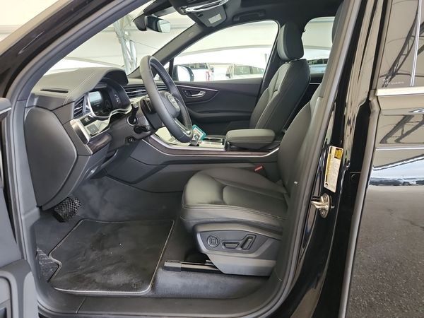 2026 Audi Q7 quattro Premium