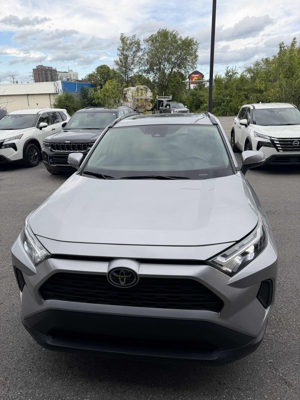 2023 Toyota RAV4 XLE