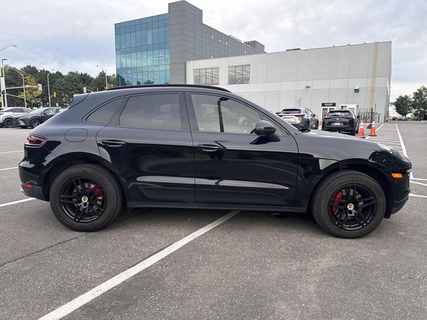 2018 Porsche Macan AWD