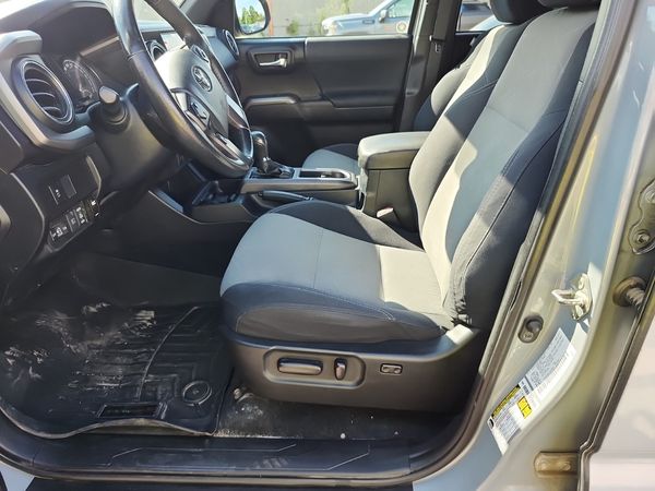 2020 Toyota Tacoma 4x4 Double Cab Auto Crew Cab Long Bed SR5