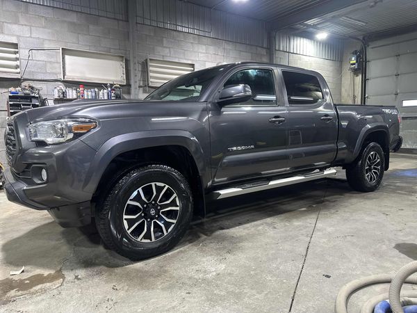 2020 Toyota Tacoma 4x4 Double Cab Auto SR5