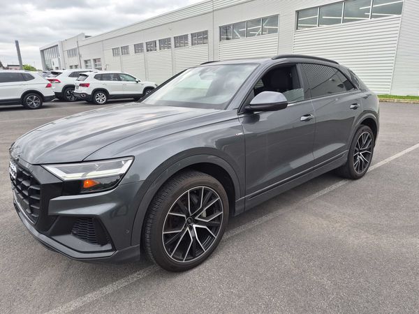 2019 Audi Q8 TECHNIK