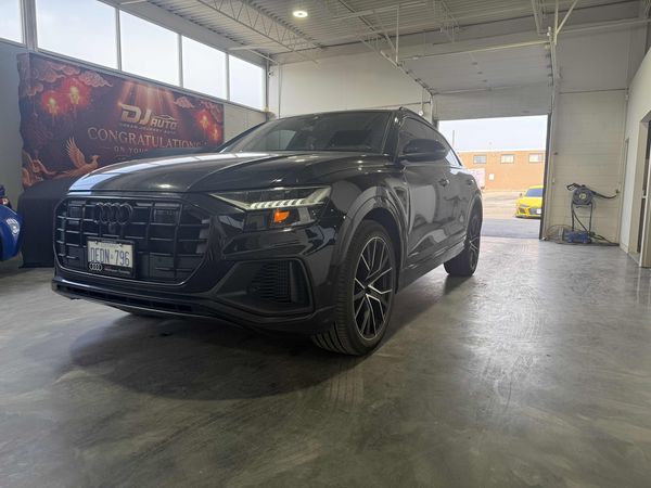 2019 Audi Q8 TECHNIK