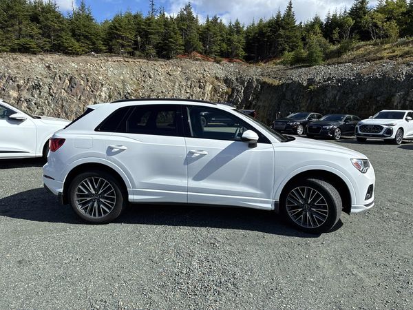 2023 Audi Q3 Komfort quattro Premium
