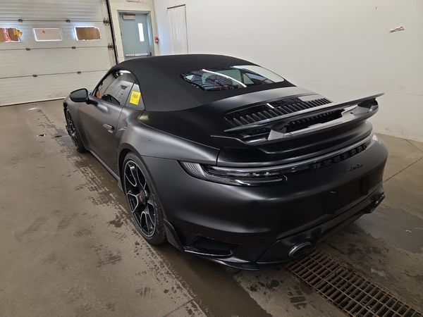 2022 Porsche 911 Turbo / Turbo S