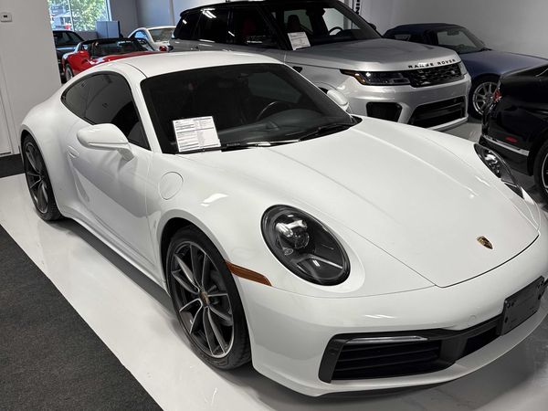 2020 Porsche 911 Carrera 4 Coupe