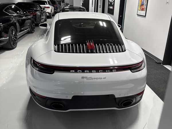 2020 Porsche 911 Carrera 4 Coupe