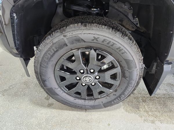 2025 Toyota Tacoma CREW CAB STD BED