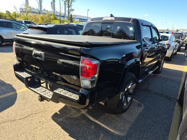 2018 Toyota Tacoma LIMITED CREW CAB SHORT BED