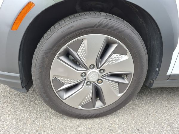 2019 Hyundai KONA ELECTRIC ULTIMATE Limited