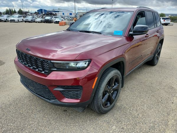 2025 Jeep Grand Cherokee ALTITUDE