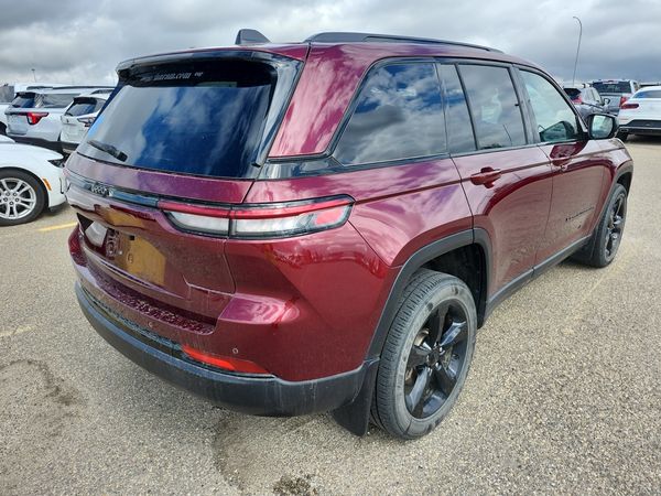 2025 Jeep Grand Cherokee ALTITUDE