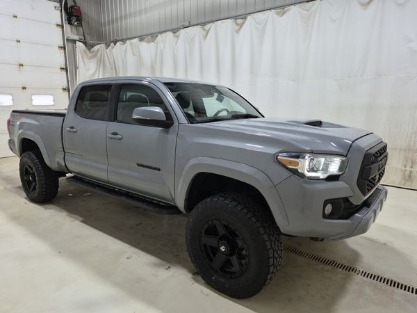 2019 Toyota Tacoma TRD SPORT SR5