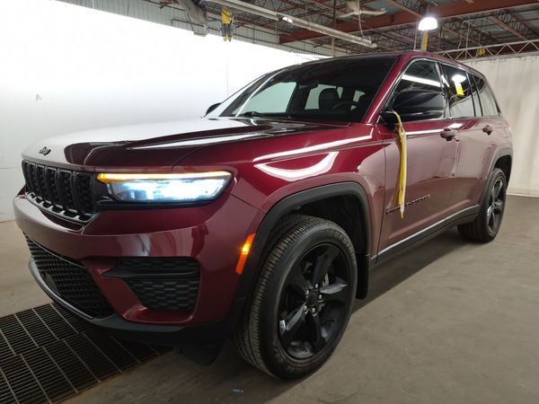 2023 Jeep Grand Cherokee ALTITUDE