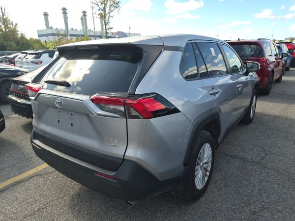 2025 Toyota Rav4 LE