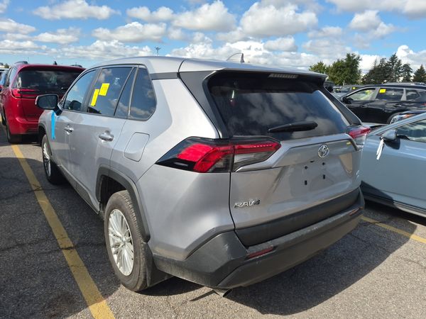 2025 Toyota Rav4 LE