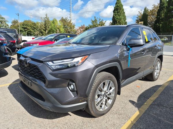 2025 Toyota Rav4 XLE