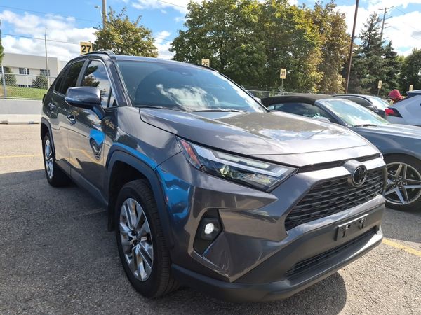 2025 Toyota Rav4 XLE