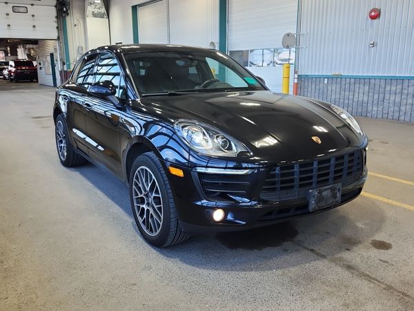 2018 Porsche MACAN S