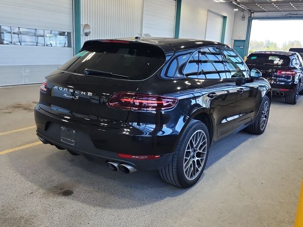 2018 Porsche MACAN S