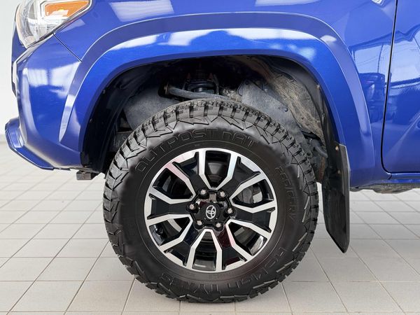 2023 Toyota Tacoma 4x4 Double Cab Auto SR5