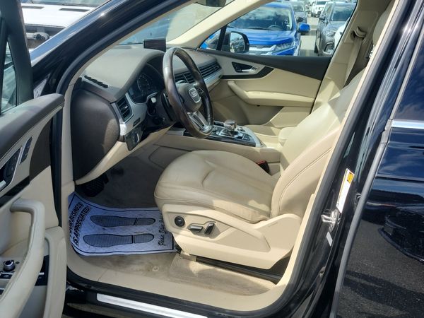 2018 Audi Q7 Komfort quattro Premium