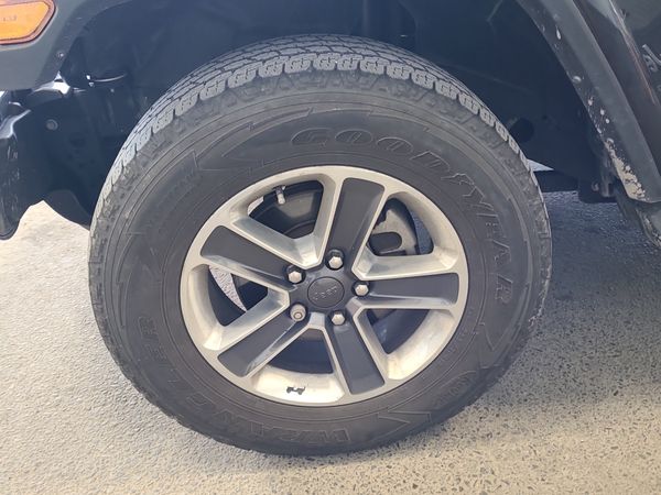 2023 Jeep Wrangler SAHARA