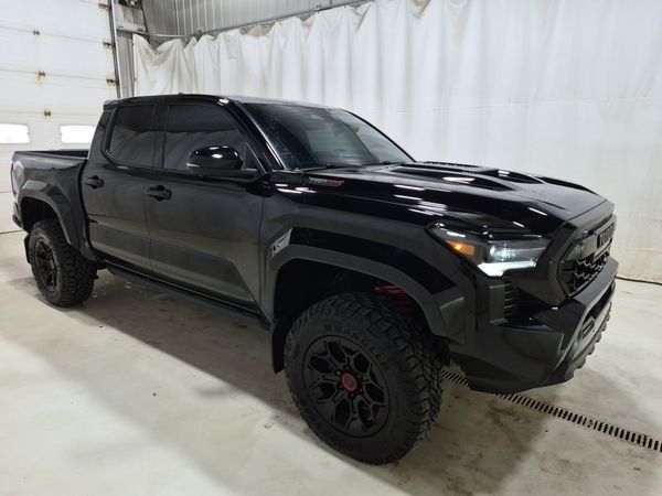 2025 Toyota Tacoma HYBRID CREW CAB SHORT BED